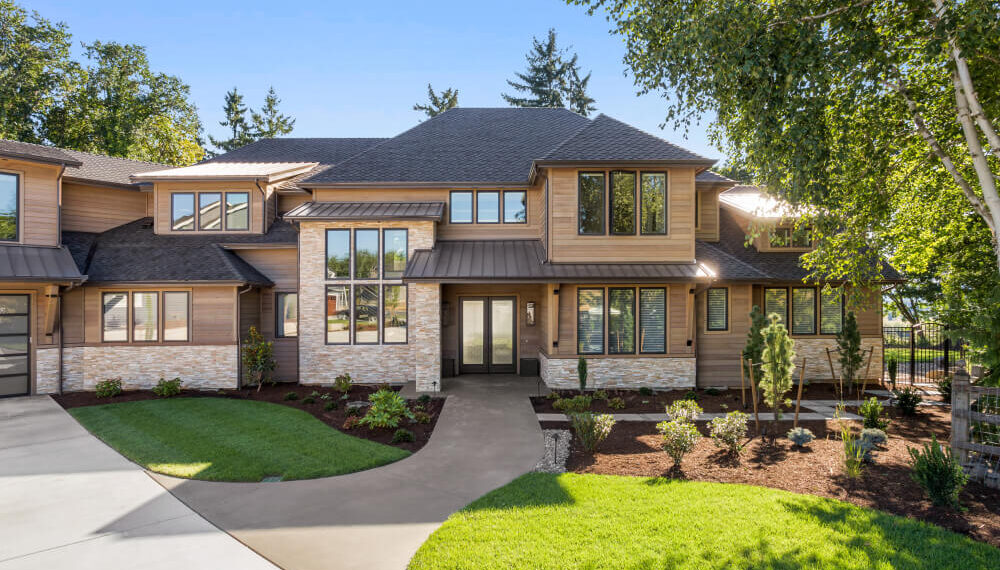 Luxury vs. Affordable Home Siding: Which Option is Best for You?