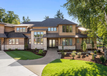 Luxury vs. Affordable Home Siding: Which Option is Best for You?