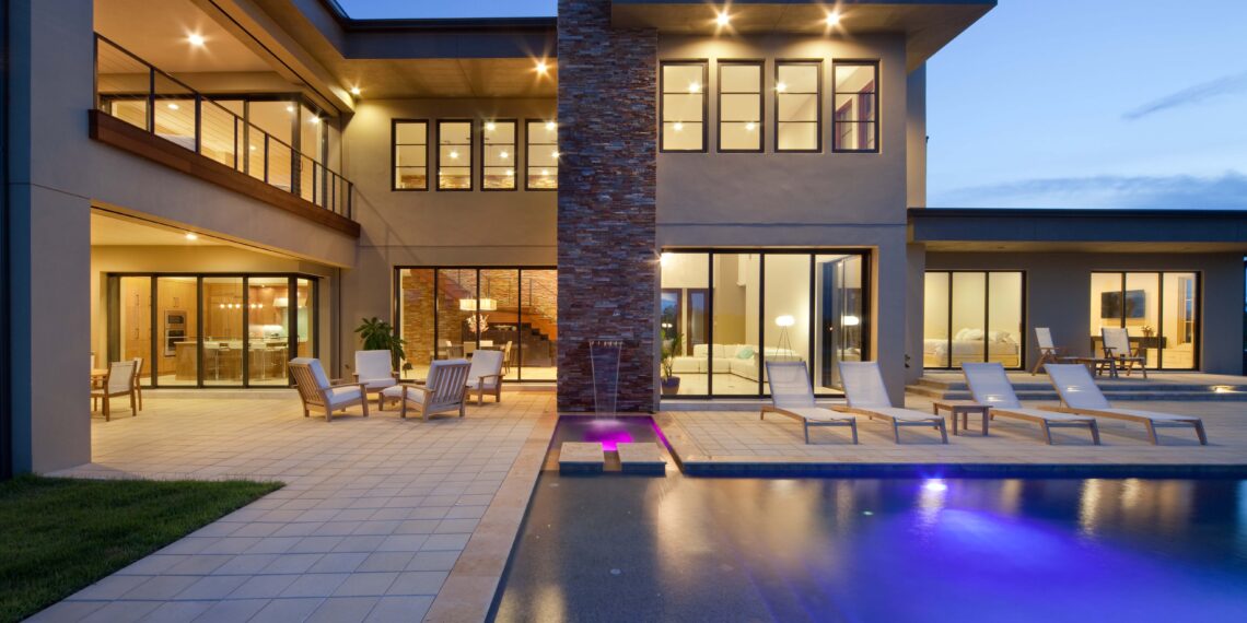 Crafting Luxury: Exploring the World of Luxury Home Exteriors